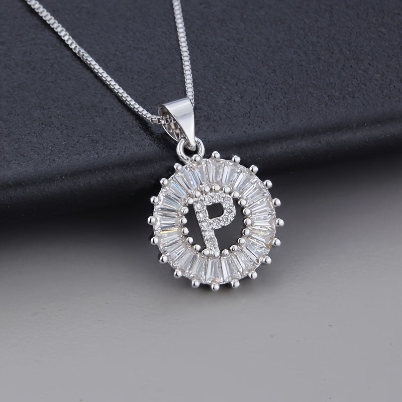 Collana in oro bianco con iniziale "Z" e zirconi