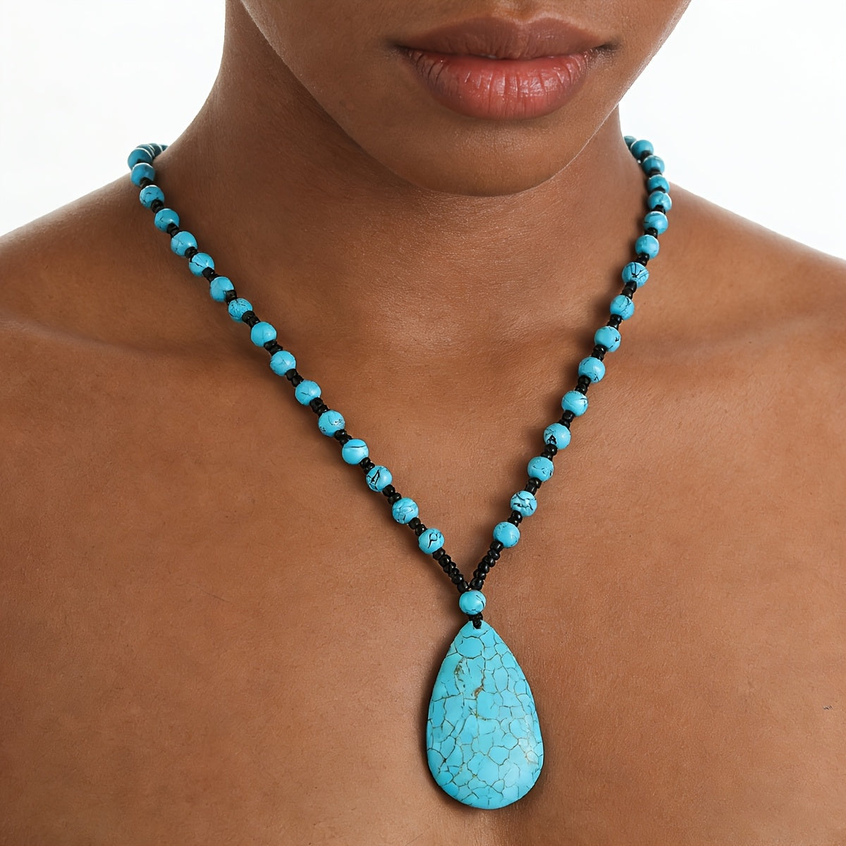 Collana con pendente a goccia grande in turchese bohemien