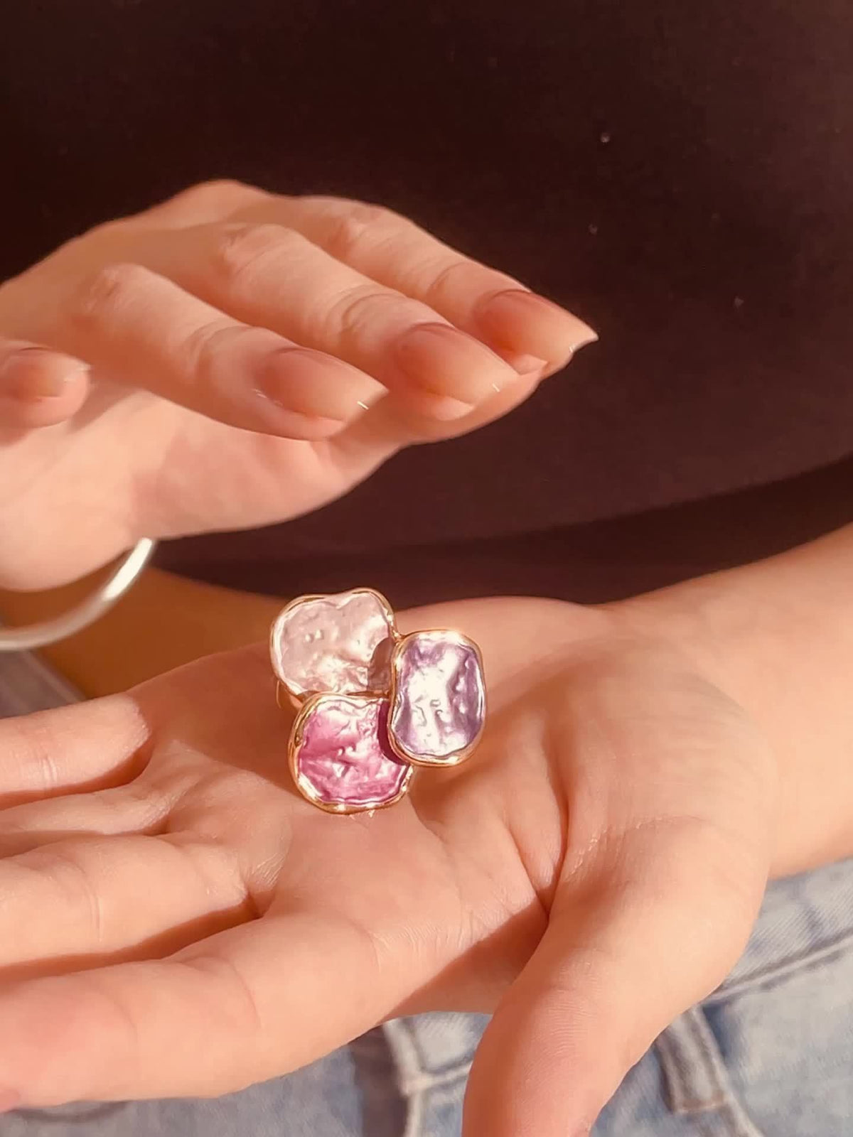 Anello Quadrato Irregolare in Smalto Bohemien