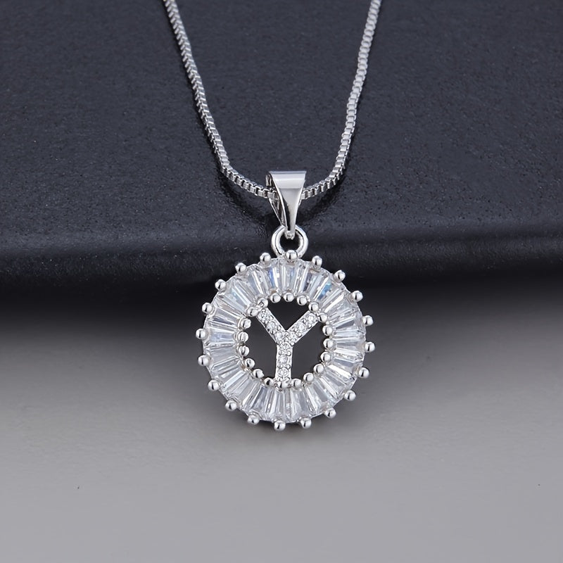 Collana in oro bianco con iniziale "Z" e zirconi