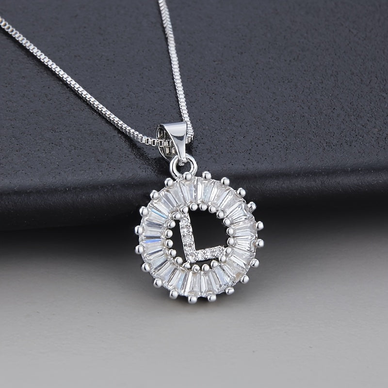 Collana in oro bianco con iniziale "Z" e zirconi