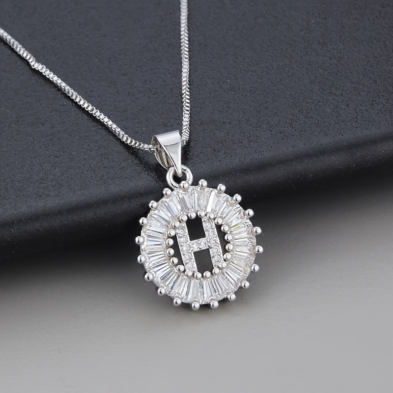 Collana in oro bianco con iniziale "Z" e zirconi