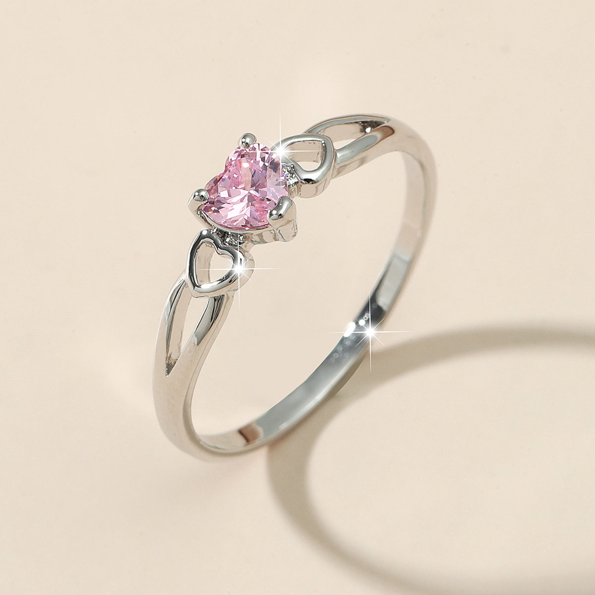 Rosalie: Anello in oro bianco con zirconia a cuore