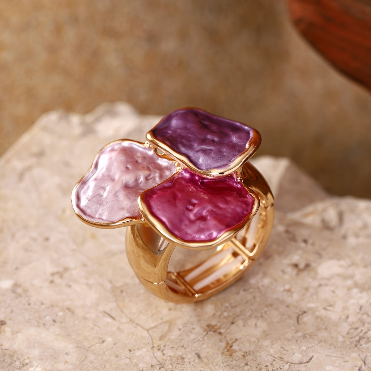 Anello Quadrato Irregolare in Smalto Bohemien