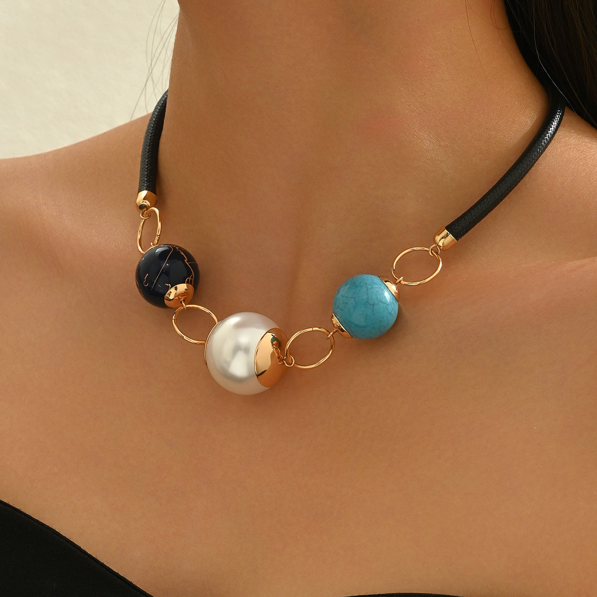 Collana Bohemien Minimalista con Perle e Perline di Turchese