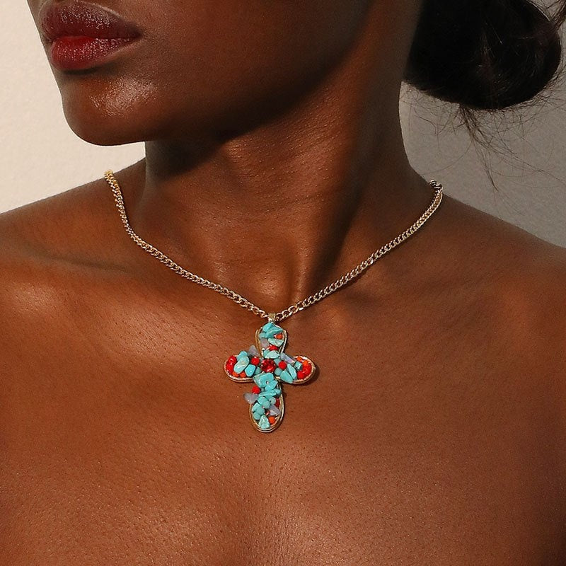 Collana con Pendente a Croce Turchese Colorato in Stile Bohemien