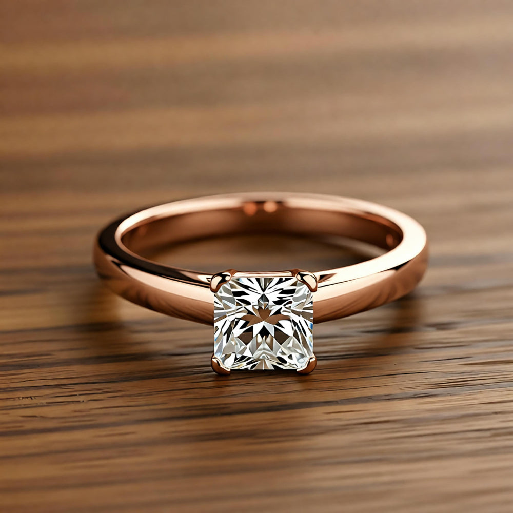 Anello quadrato in cristallo con oro bianco