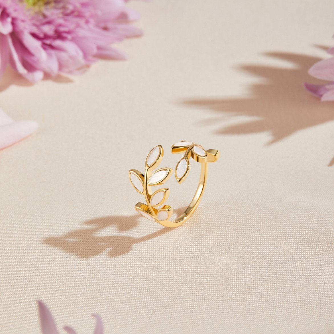 Anello in Foglia d'Oro