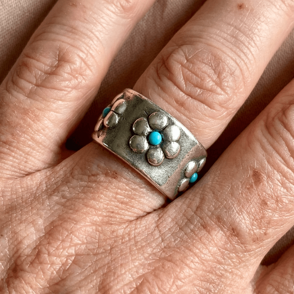 Anello Largo Bohemien in Argento con Fiore e Turchese