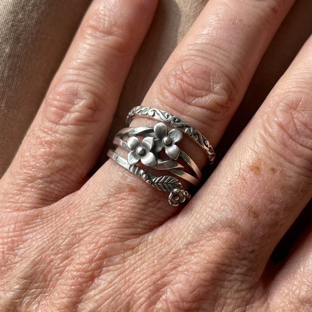Anello Bohemien Vintage con Motivo Floreale