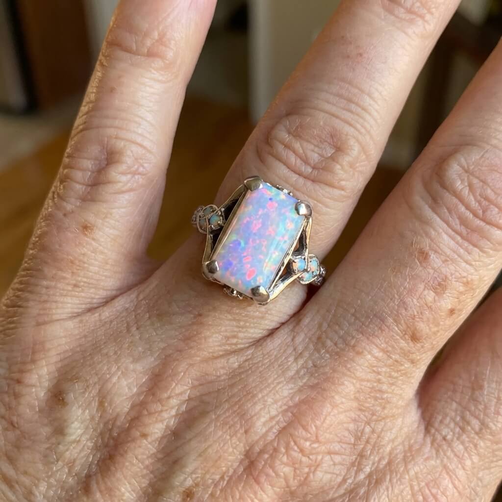 Anello Rettangolare in Opale Placcato Argento Vintage Boho