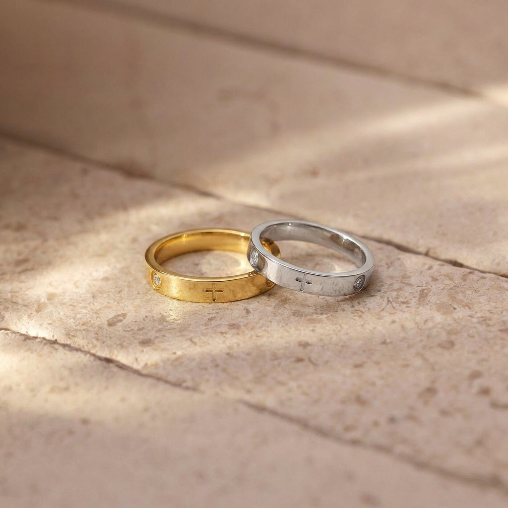 Bianca™ - Anello a Croce in Cristallo