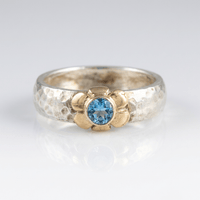 Anello Artigianale in Argento con Topazio Blu Bicolore