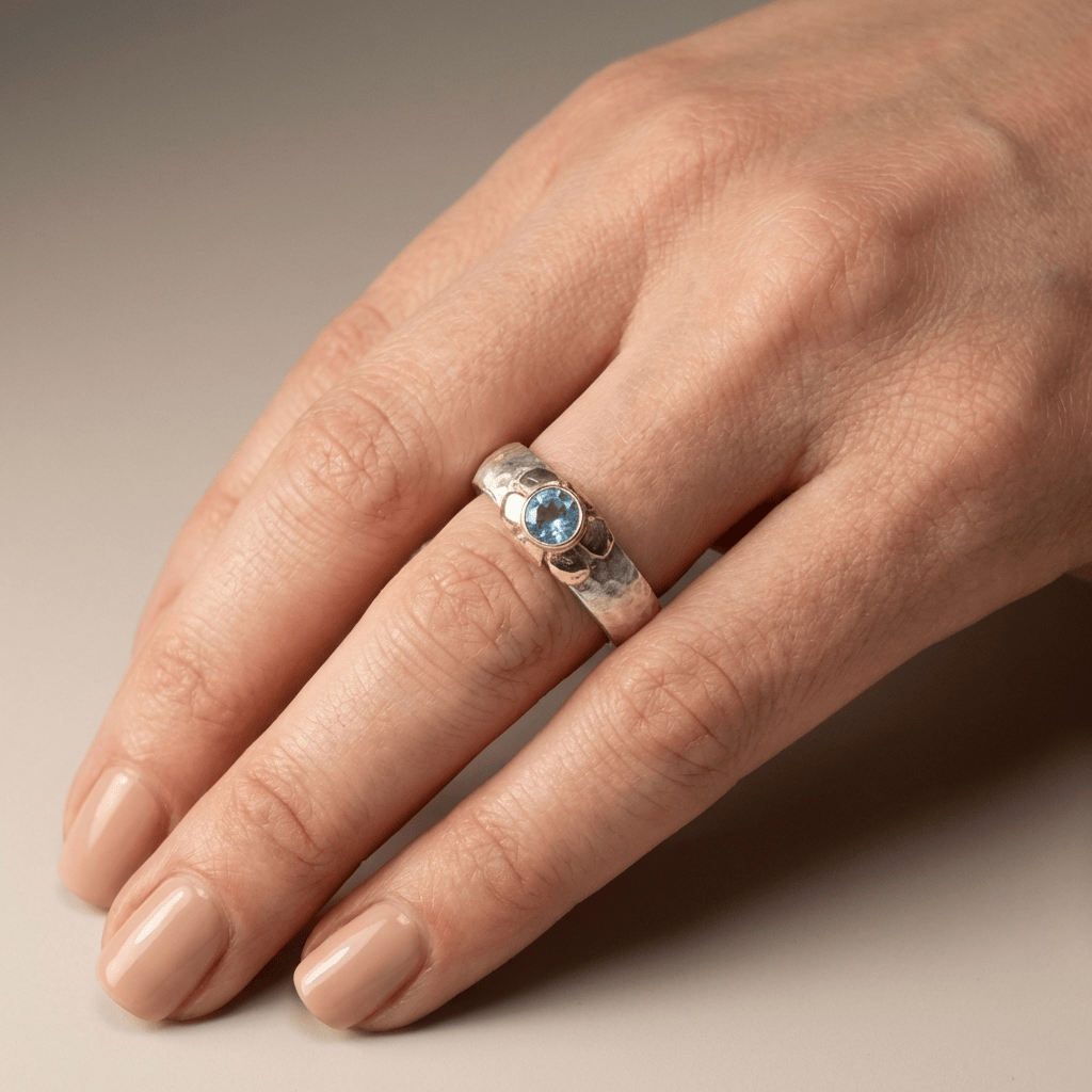 Veroa™ - Anello Artigianale in Argento con Topazio Blu Bicolore