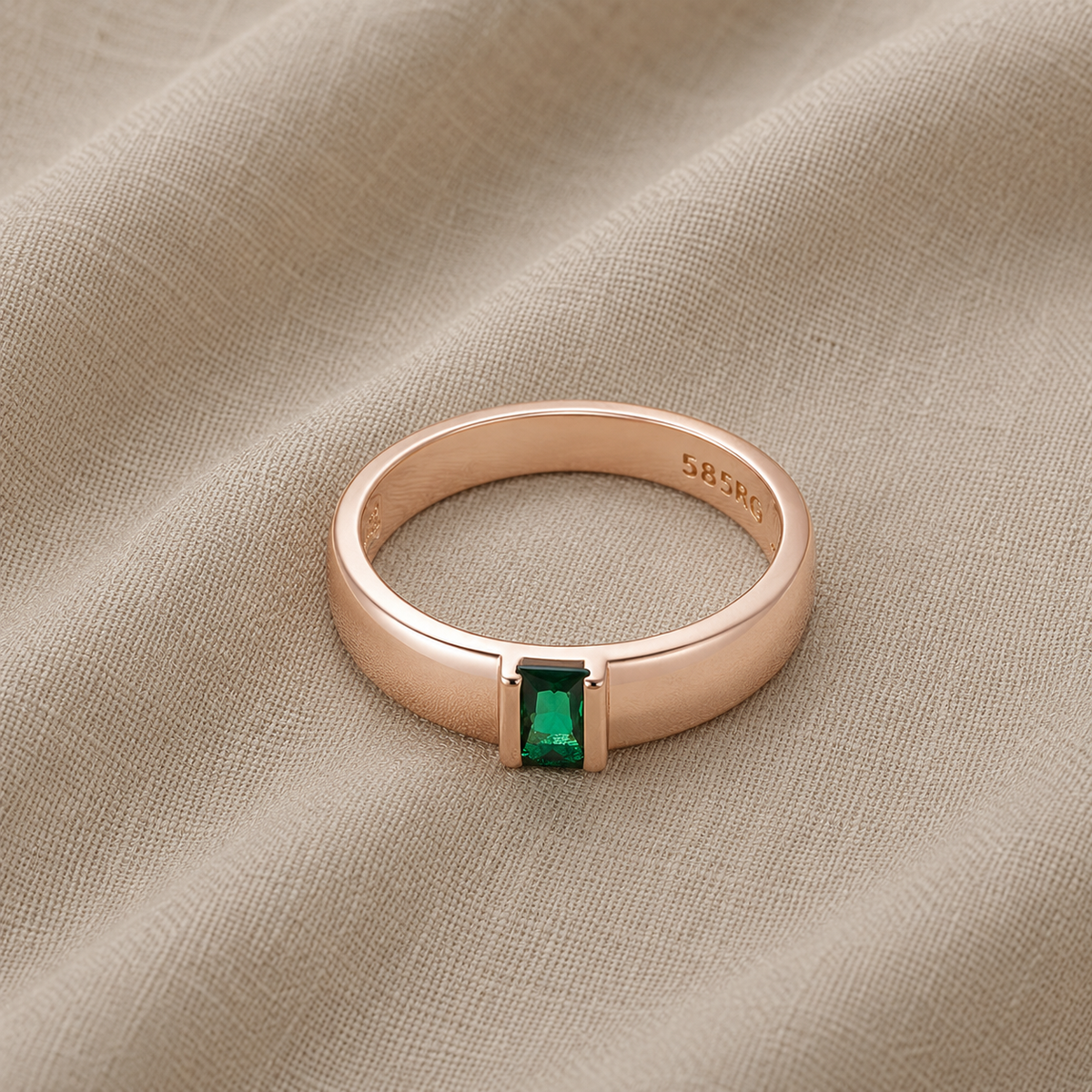Elegante anello rettangolare con perle di lusso