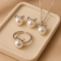 Bellissimo Collana con Gatto di Perla con Orecchini e Anello in Omaggio