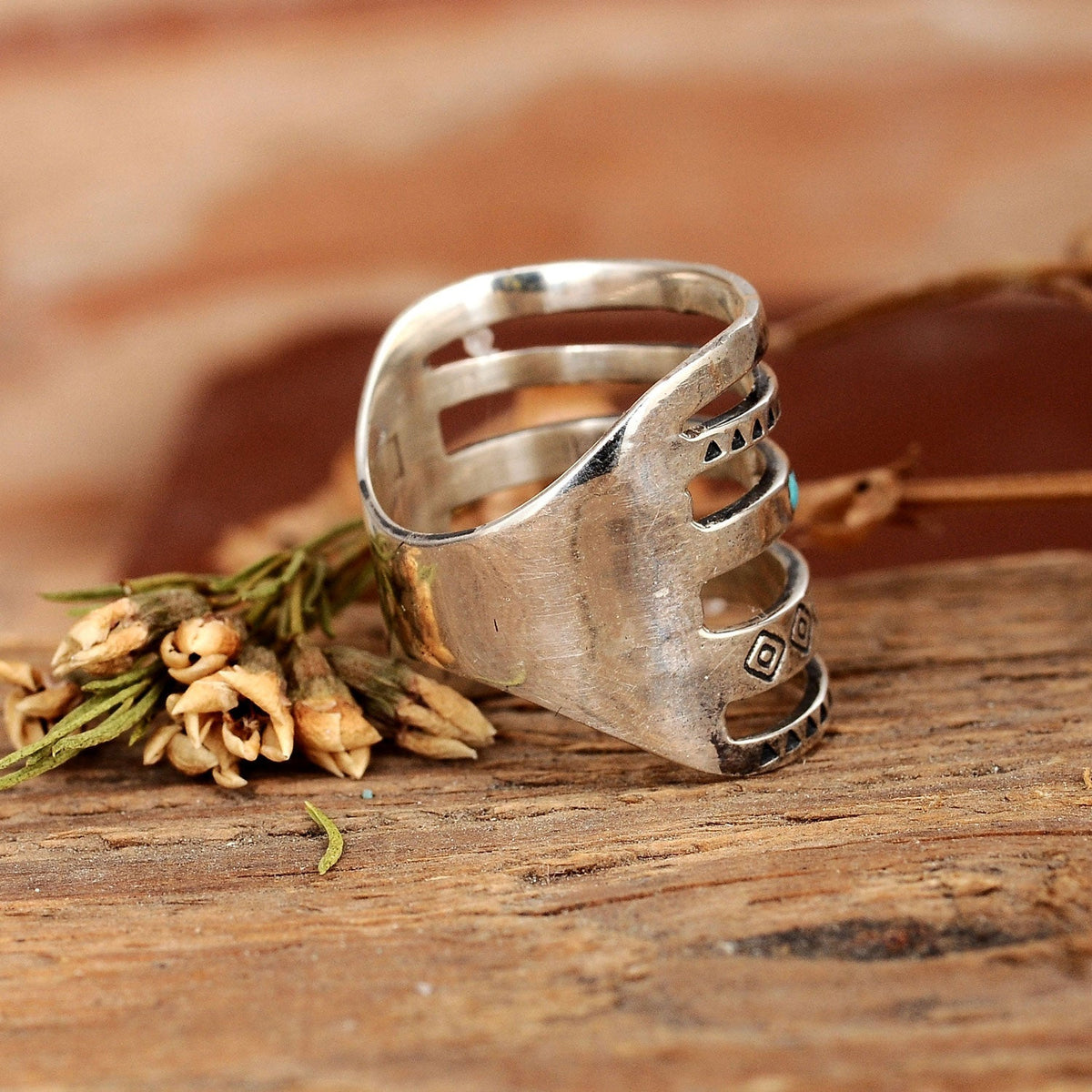 Anello in Argento con Banda Larga Bohemien Azteca Turchese