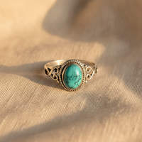 Eleonora™ - Anello Ovale in Argento Sterling con Turchese